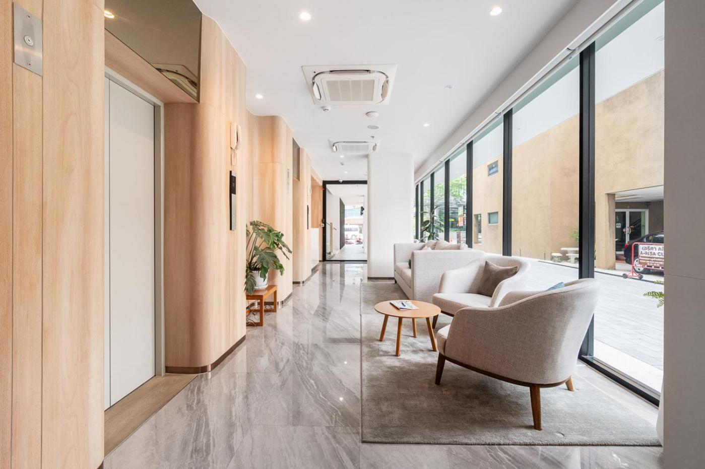 Livezen Bangkok Sukhumvit Hotell Eksteriør bilde