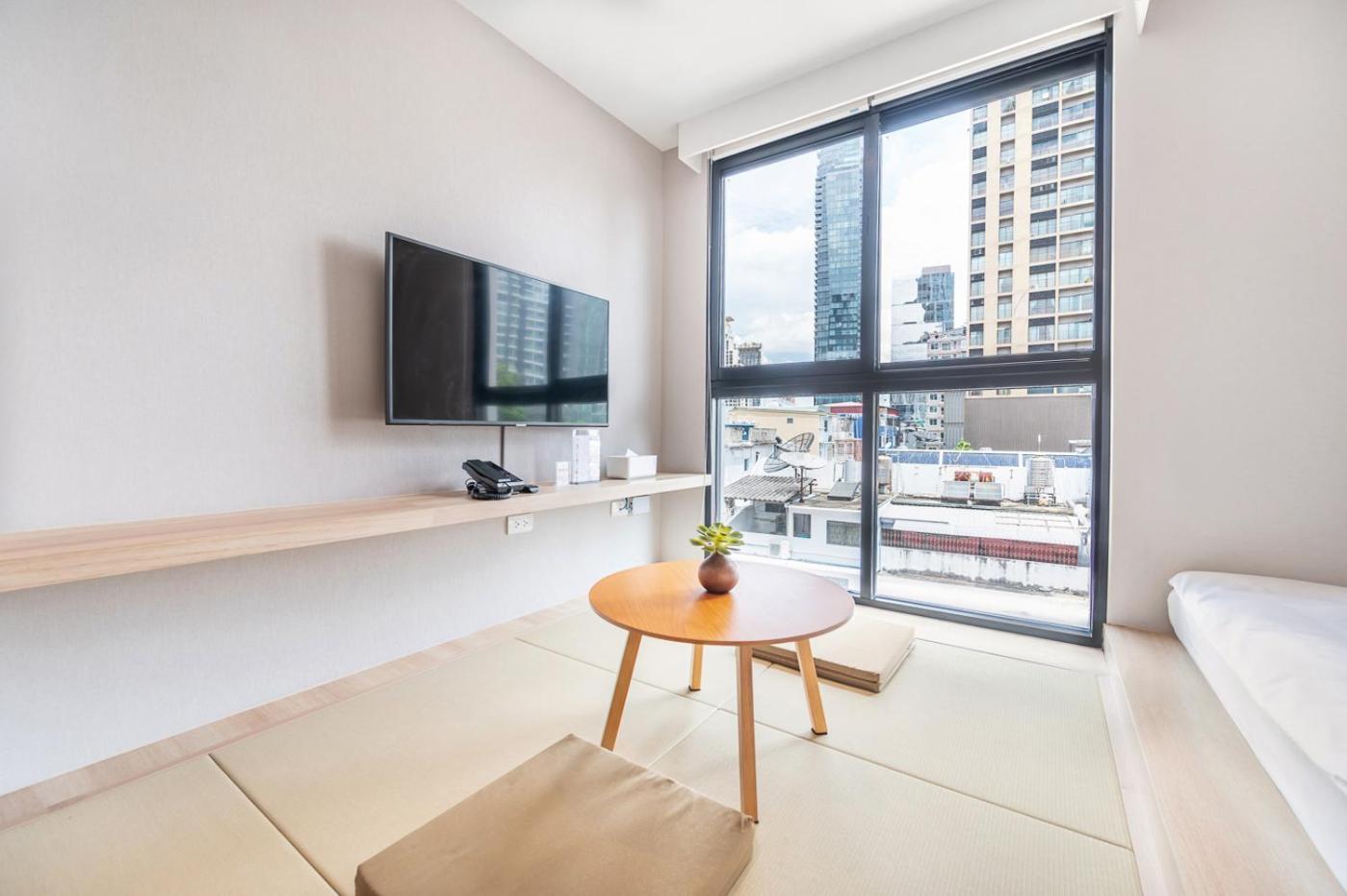 Livezen Bangkok Sukhumvit Hotell Eksteriør bilde
